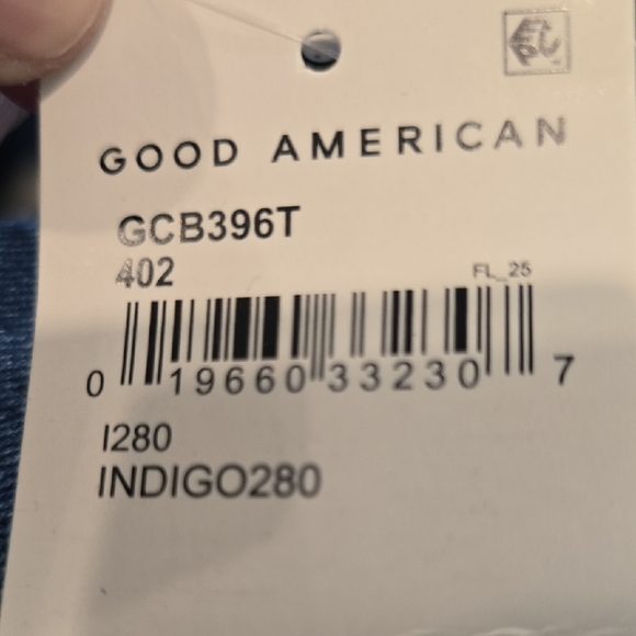 Good American Dark Blue Flare Jeans - Picture 7 of 10